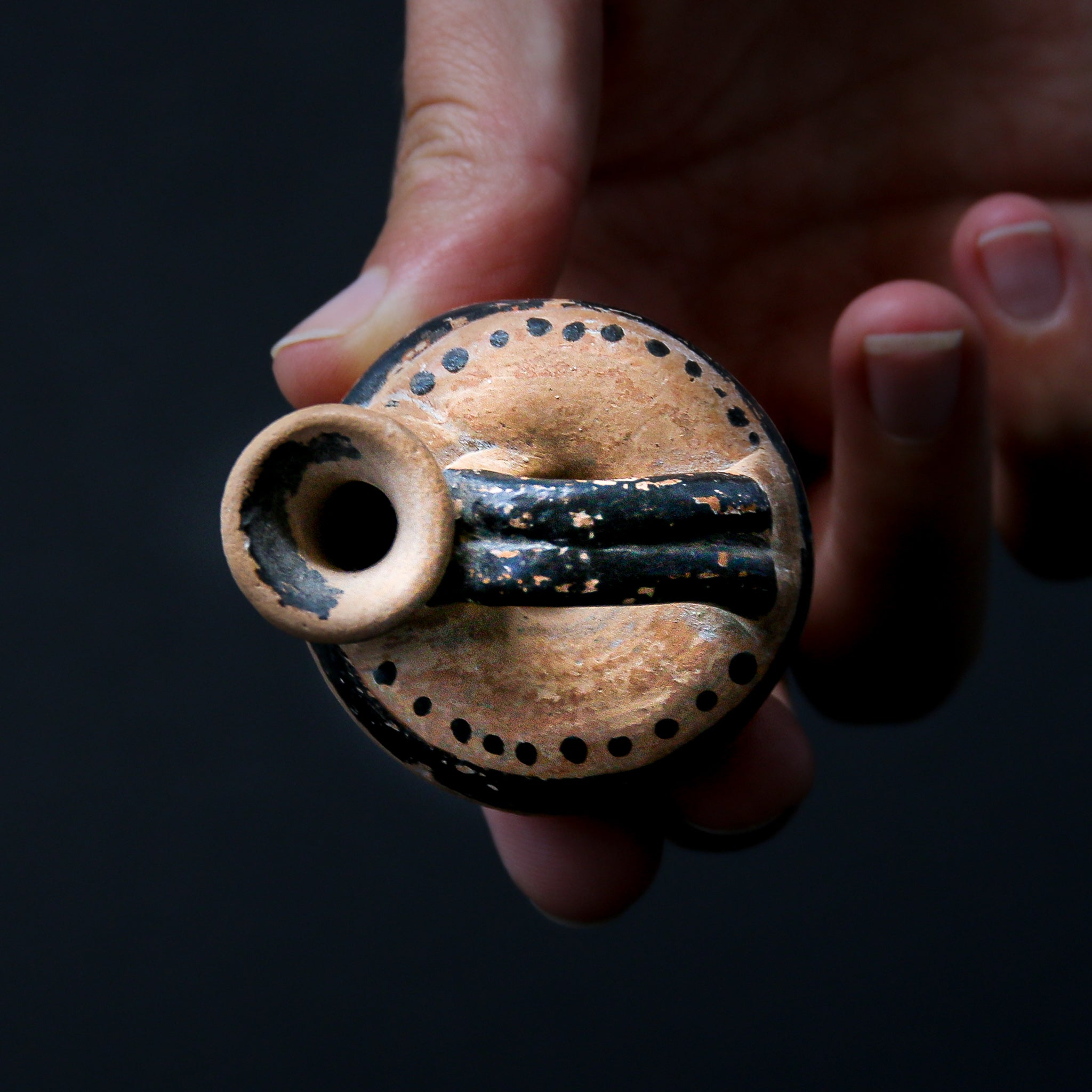 An Ancient Greek Pottery Small Tubular-body Askos Vessel | 4th century BC